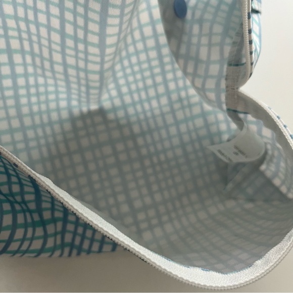 Lighthouse Kids blue and white small single pocket double handle wet bag - Picture 2 of 4